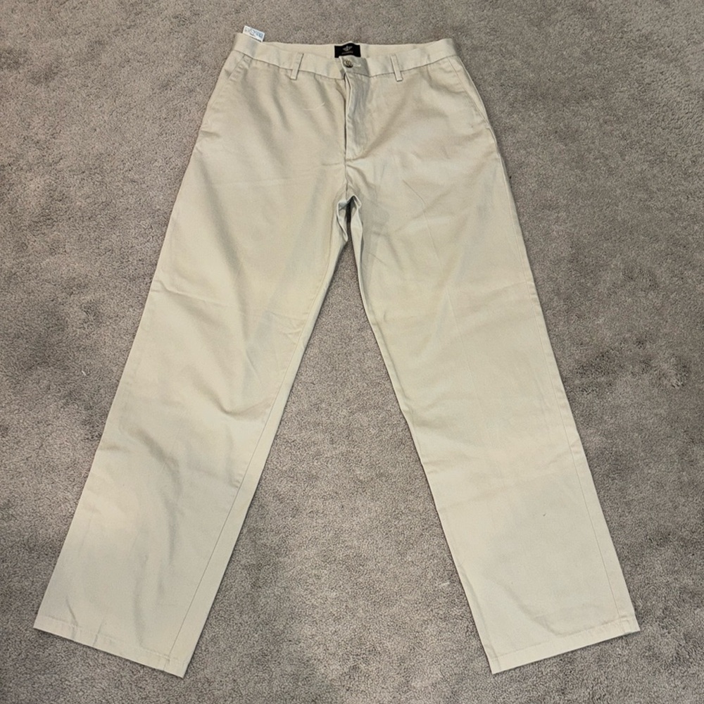 Men's khaki dress pants